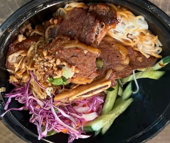 Shaken Beef Filet Mignon Vermicelli.