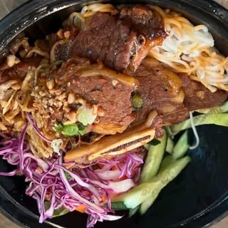 Shaken Beef Filet Mignon Vermicelli